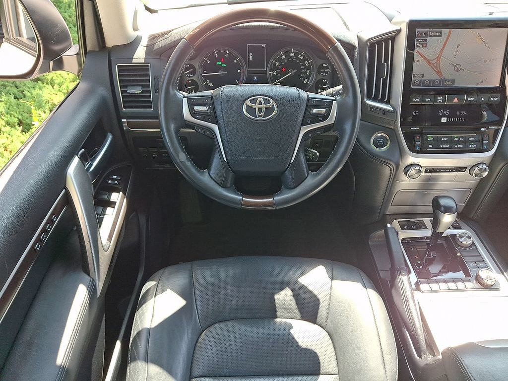 Used 2016 Toyota Land Cruiser w/ Four Season Floor Mat Package AWD/4WD image 10