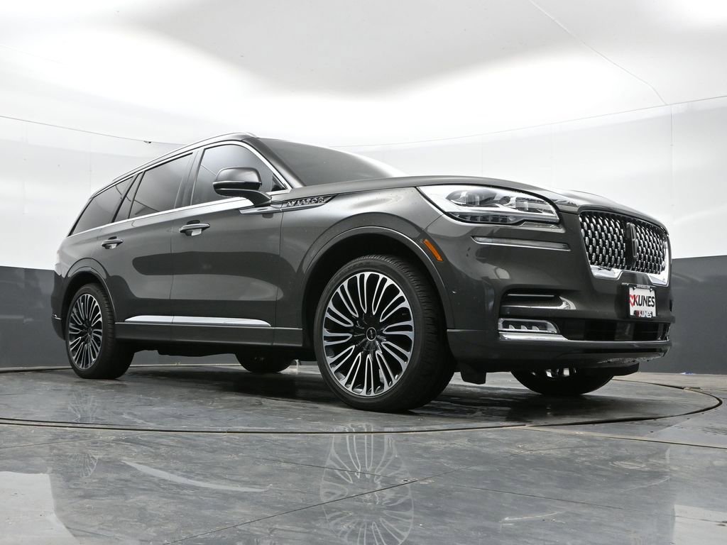 Used 2023 Lincoln Aviator Black Label w/ Class IV Trailer Tow Package AWD/4WD image 45