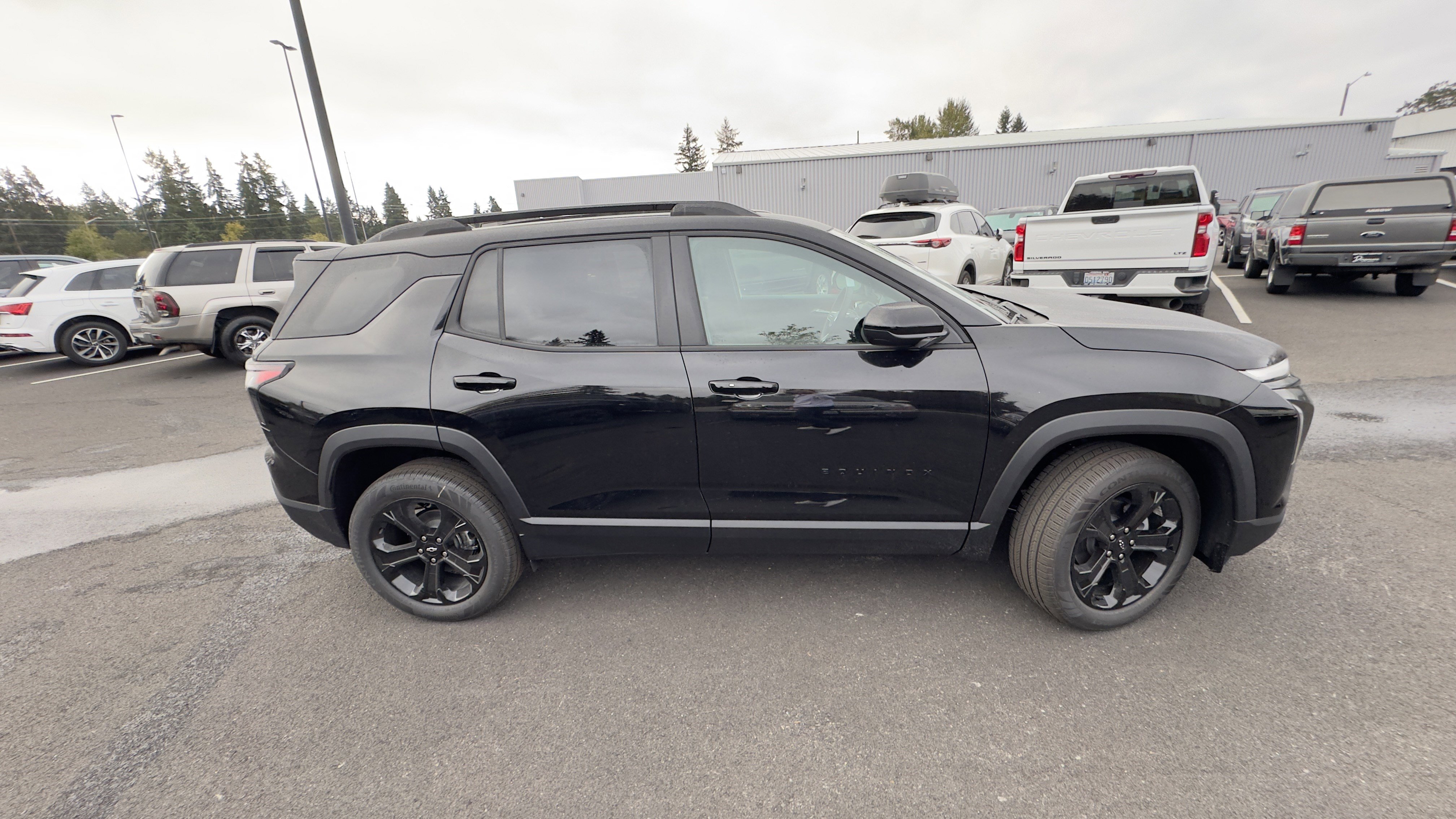 New 2026 Chevrolet Equinox LT w/ Midnight Edition image 5
