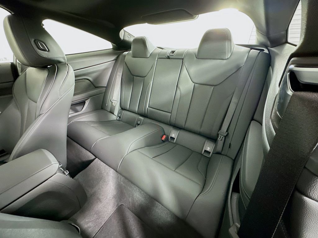 Used 2026 BMW 430i Coupe w/ Premium Package image 17