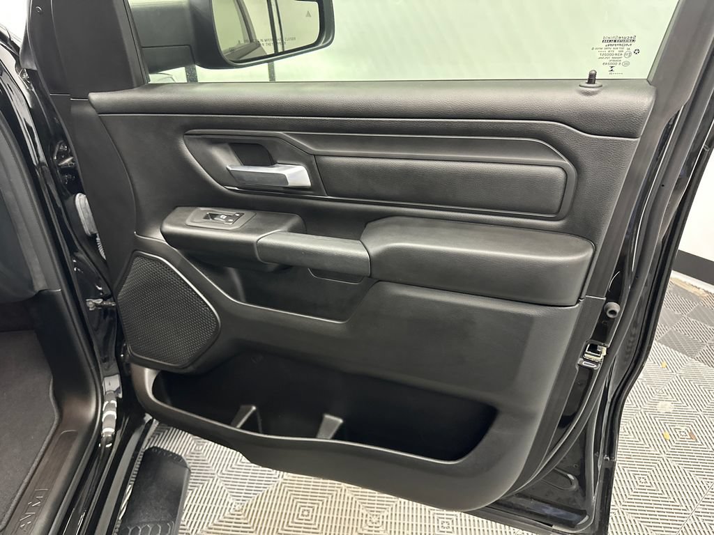 Used 2025 RAM 1500 Tradesman w/ Night Edition RWD image 14