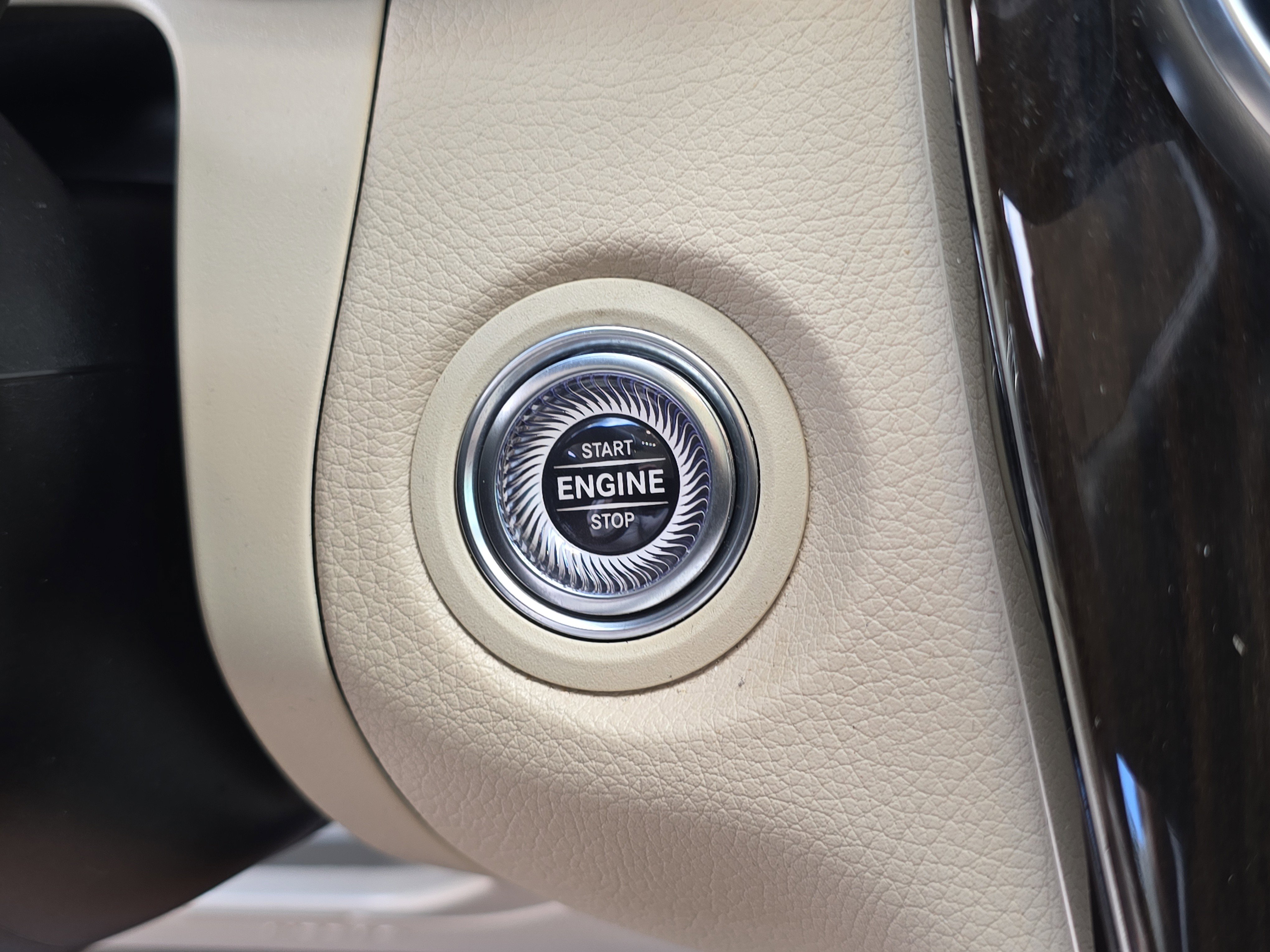 Used 2021 Mercedes-Benz GLC 300 image 29