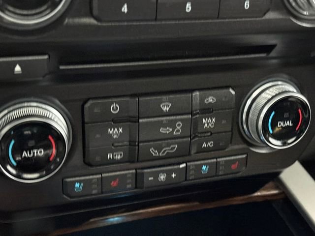 Used 2018 Ford F150 Lariat w/ Equipment Group 502A Luxury image 19