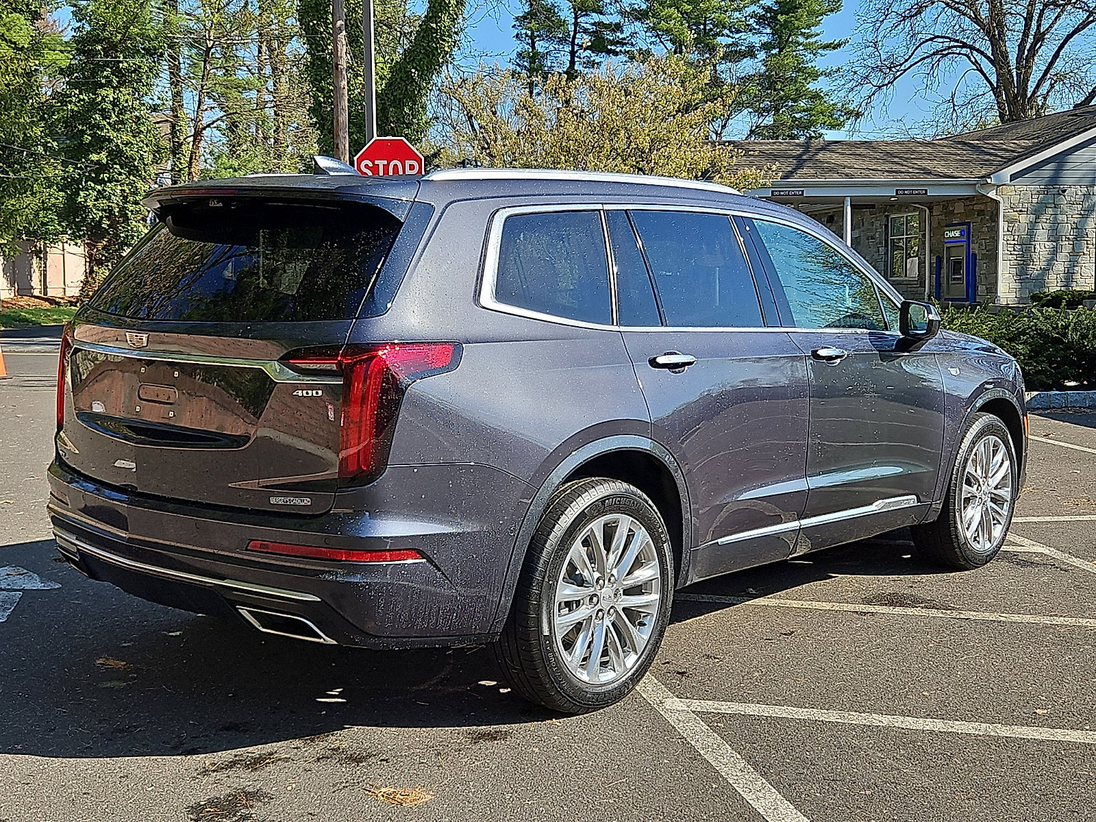 Used 2023 Cadillac XT6 Premium Luxury w/ Technology Package image 5