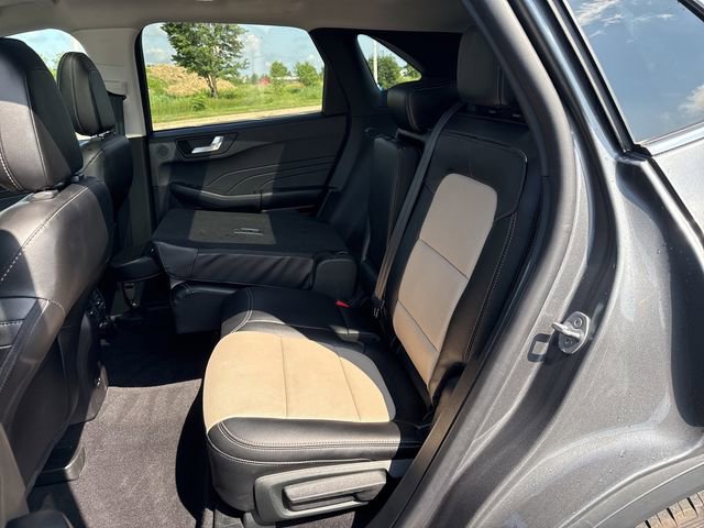 Used 2022 Ford Escape Titanium w/ Titanium Elite Package image 34