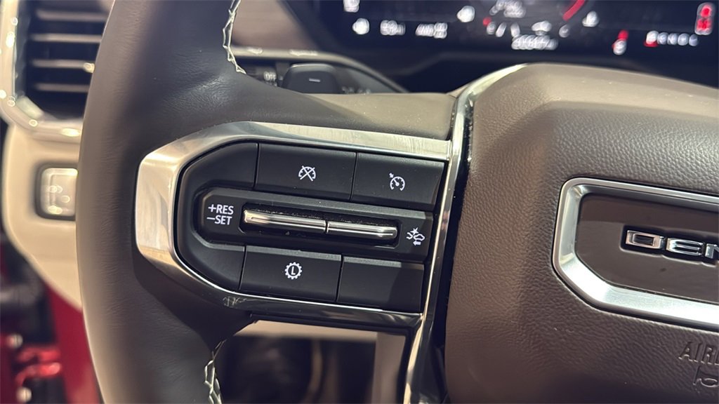 Used 2024 GMC Acadia Denali image 35