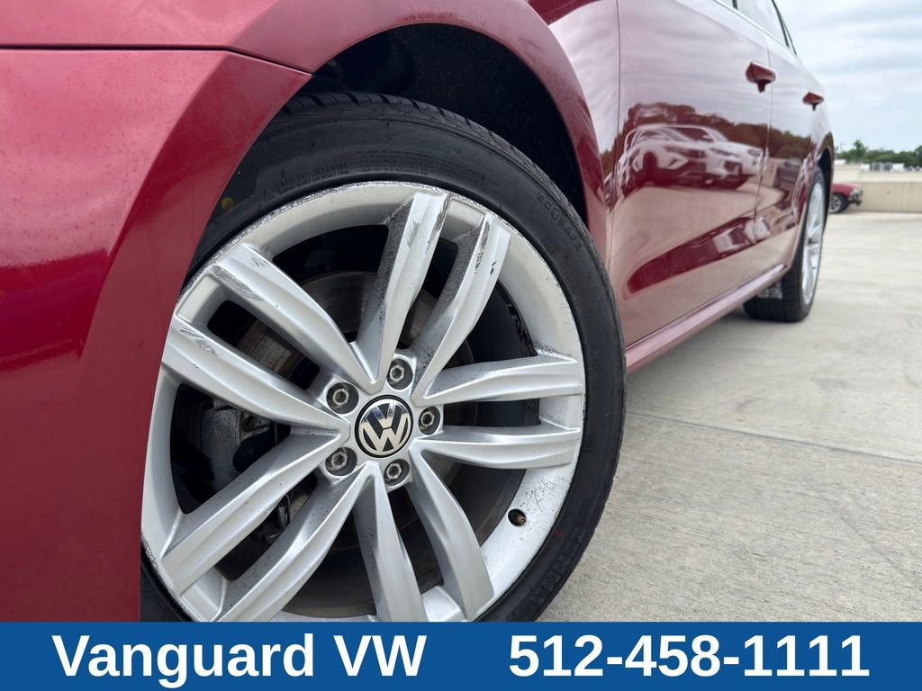 Used 2018 Volkswagen Passat 2.0T SE FWD image 4
