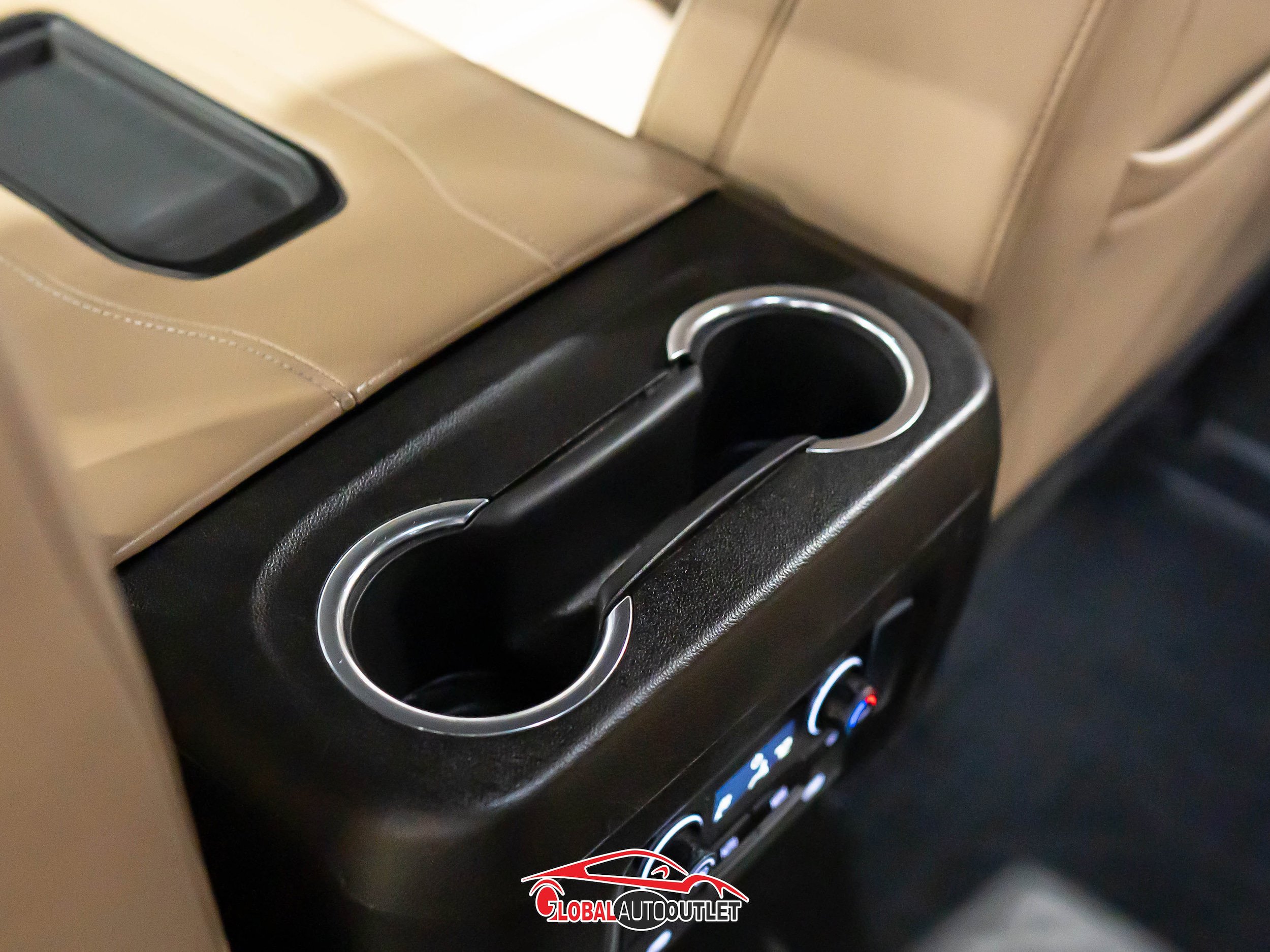 Used 2021 Chevrolet Suburban Premier RWD image 24