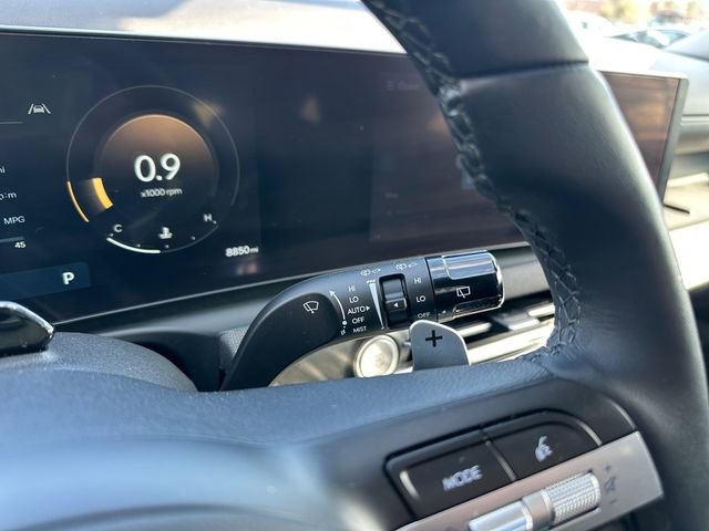 Used 2025 Hyundai Tucson Limited image 25