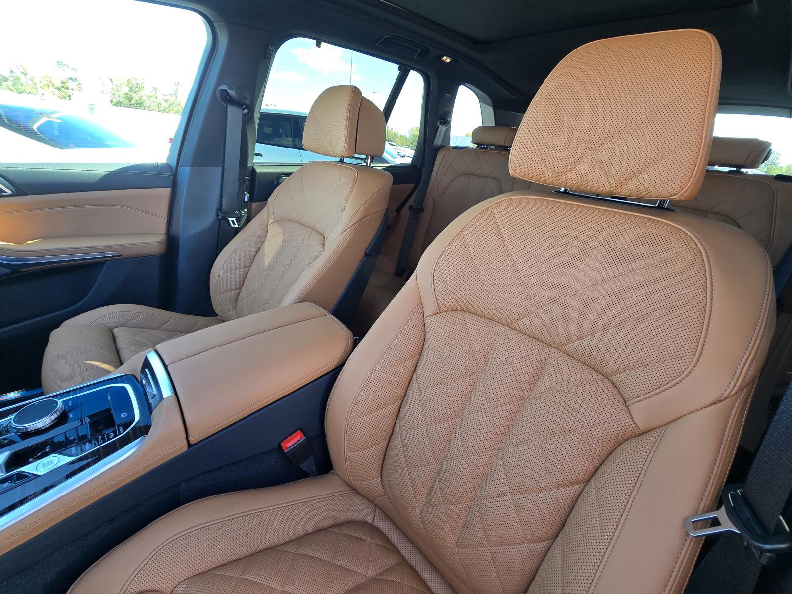 New 2026 BMW X5 xDrive40i w/ Climate Comfort Package image 15