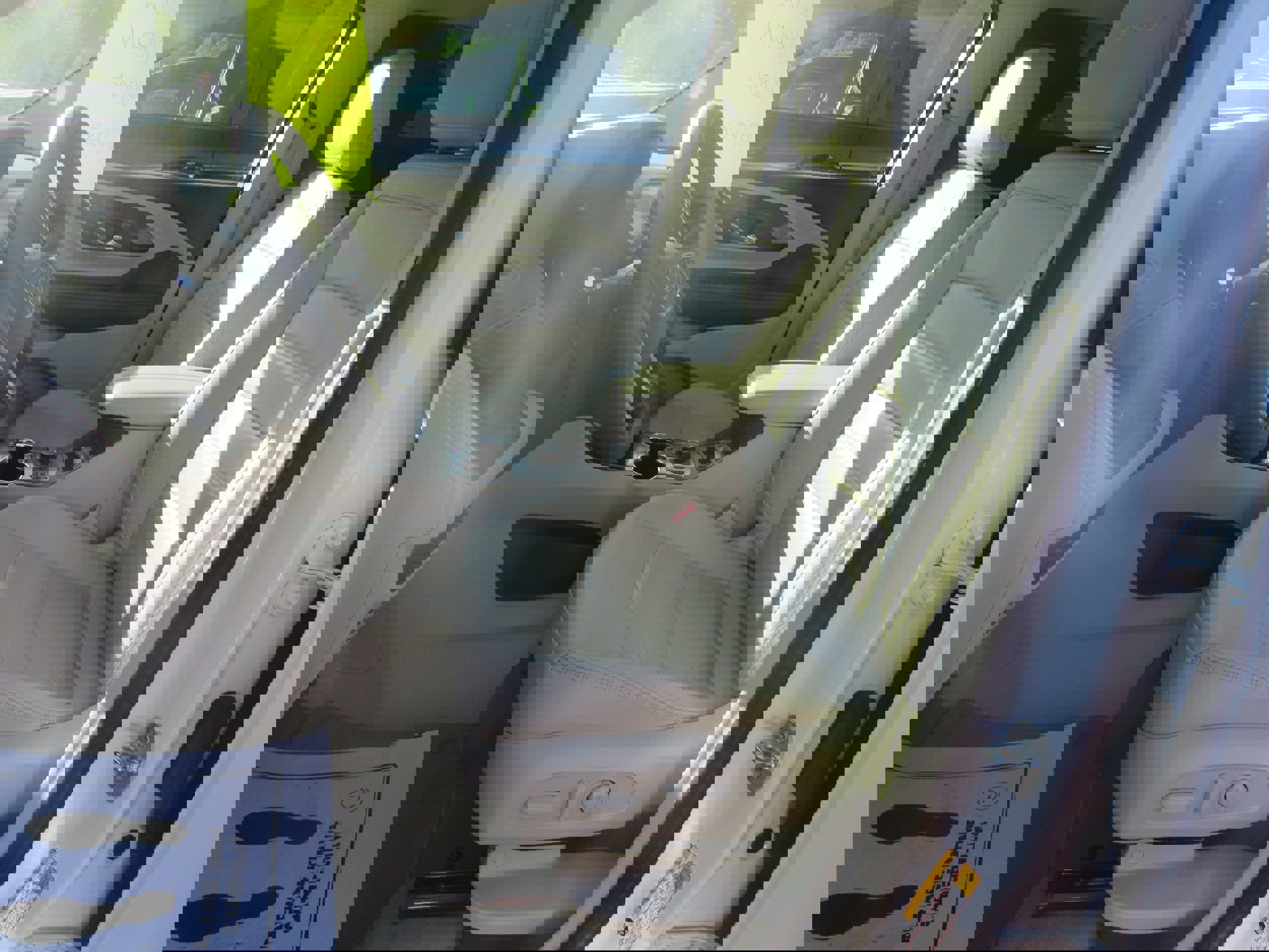 Used 2022 GMC Terrain Denali w/ Denali Premium Package image 12