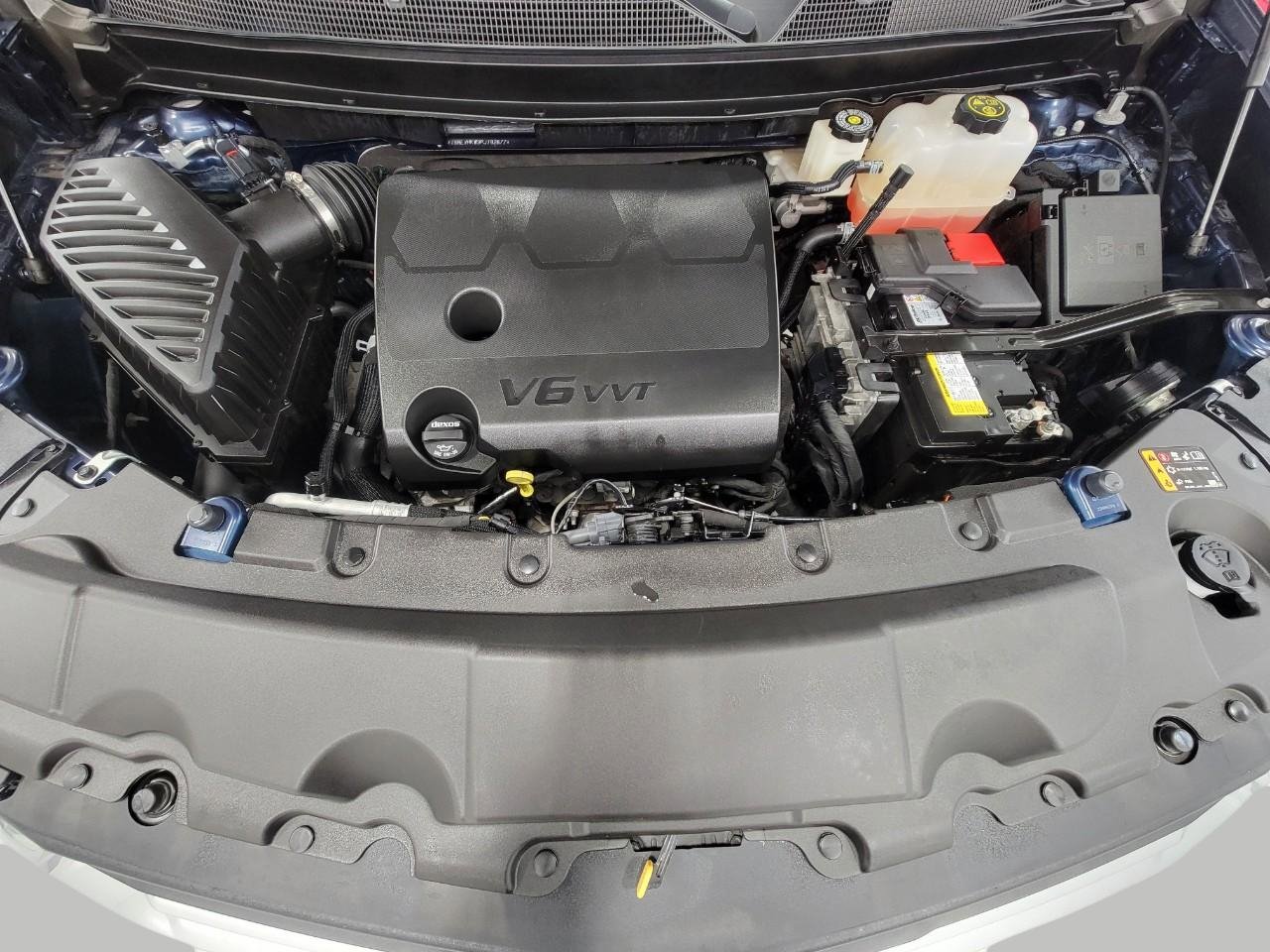 Certified 2023 Chevrolet Traverse LT w/ LPO, Floor Liner Package image 9