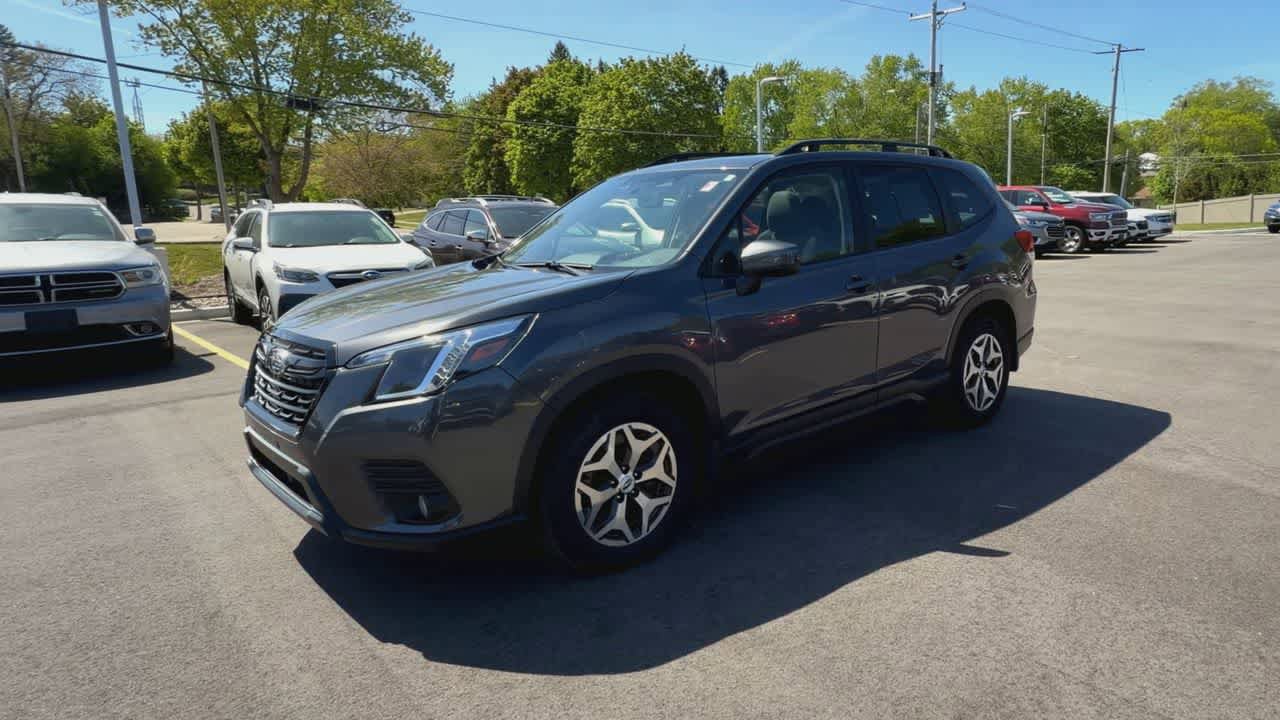 Certified 2023 Subaru Forester Premium AWD/4WD image 4