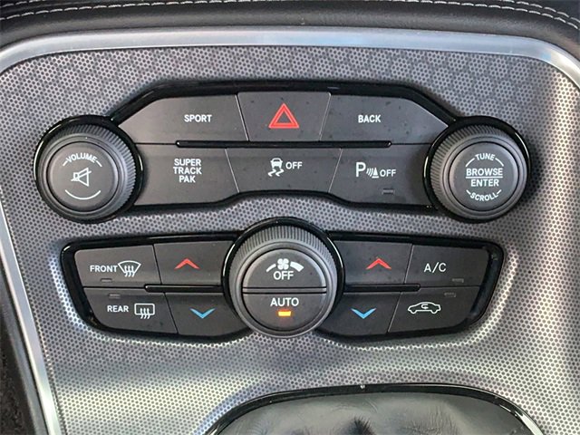 Used 2016 Dodge Challenger R/T Scat Pack w/ Leather Interior Group image 23