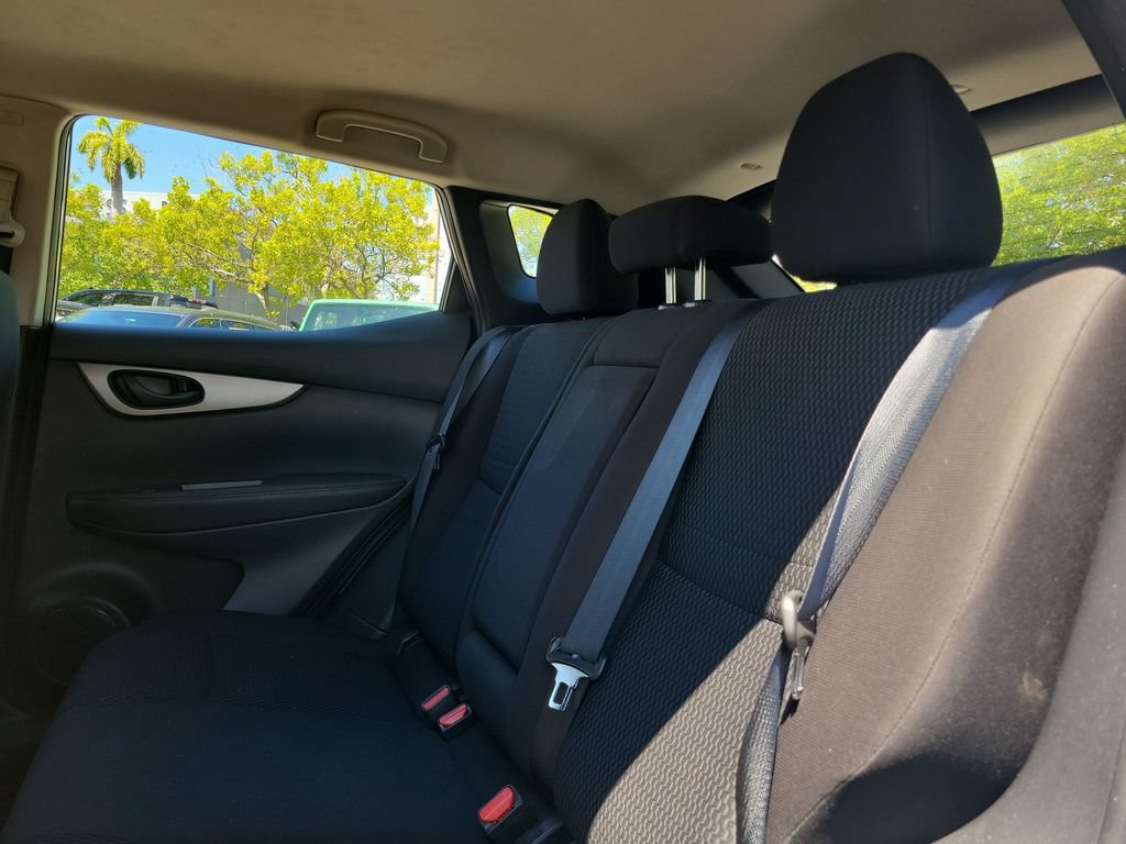 Used 2019 Nissan Rogue Sport S w/ Appearance Package AWD/4WD image 15