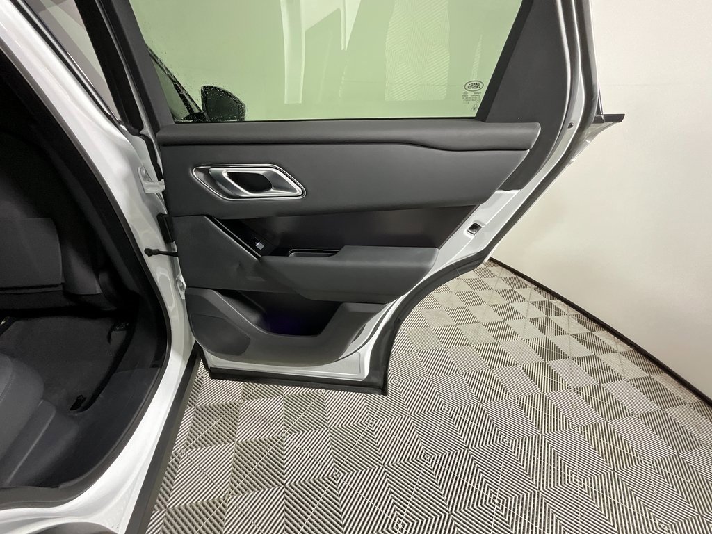 Used 2026 Land Rover Range Rover Velar Dynamic SE image 25