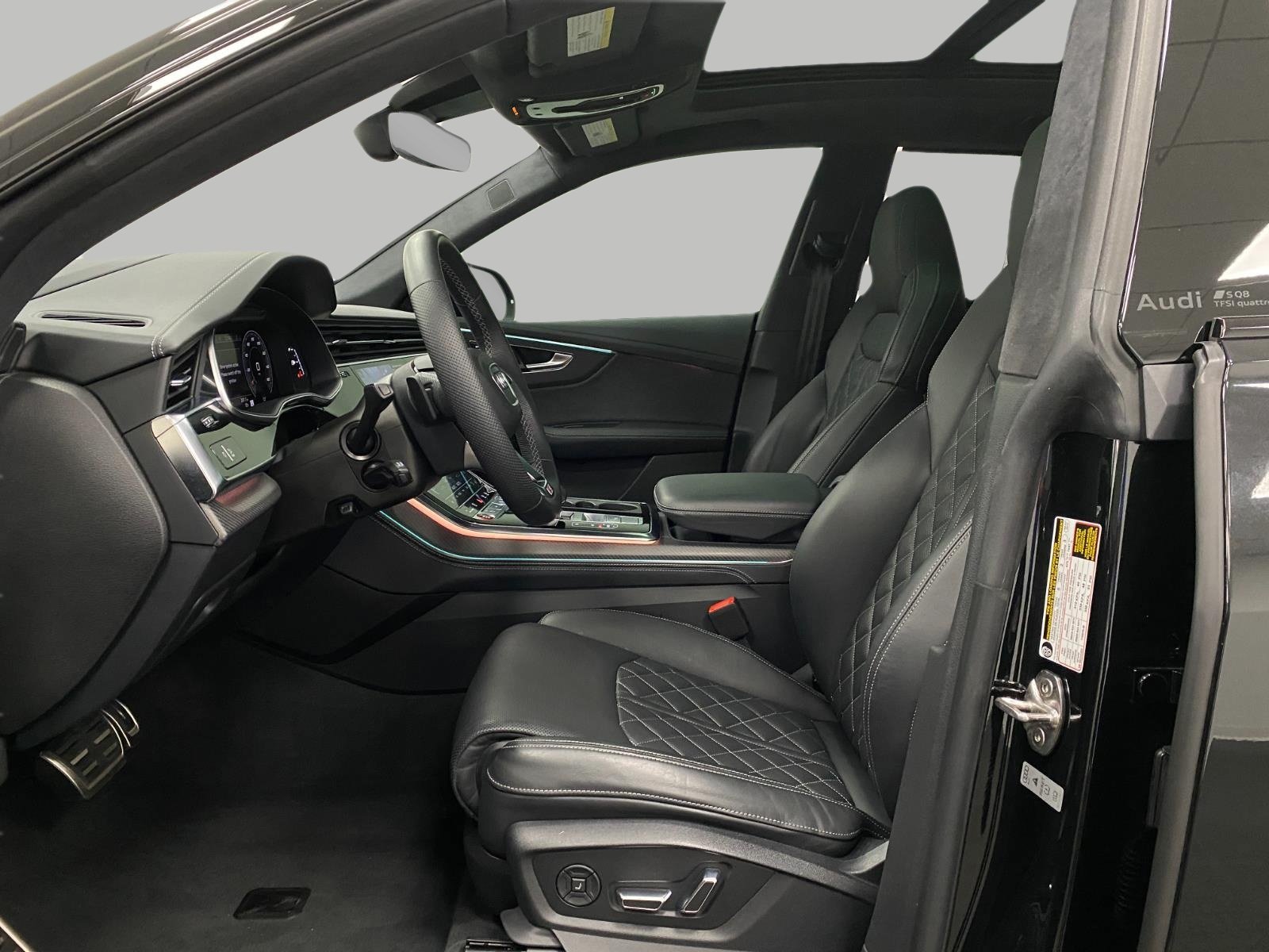 Used 2024 Audi SQ8 Prestige AWD/4WD image 30