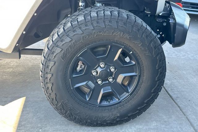 Used 2022 Jeep Gladiator Mojave image 11