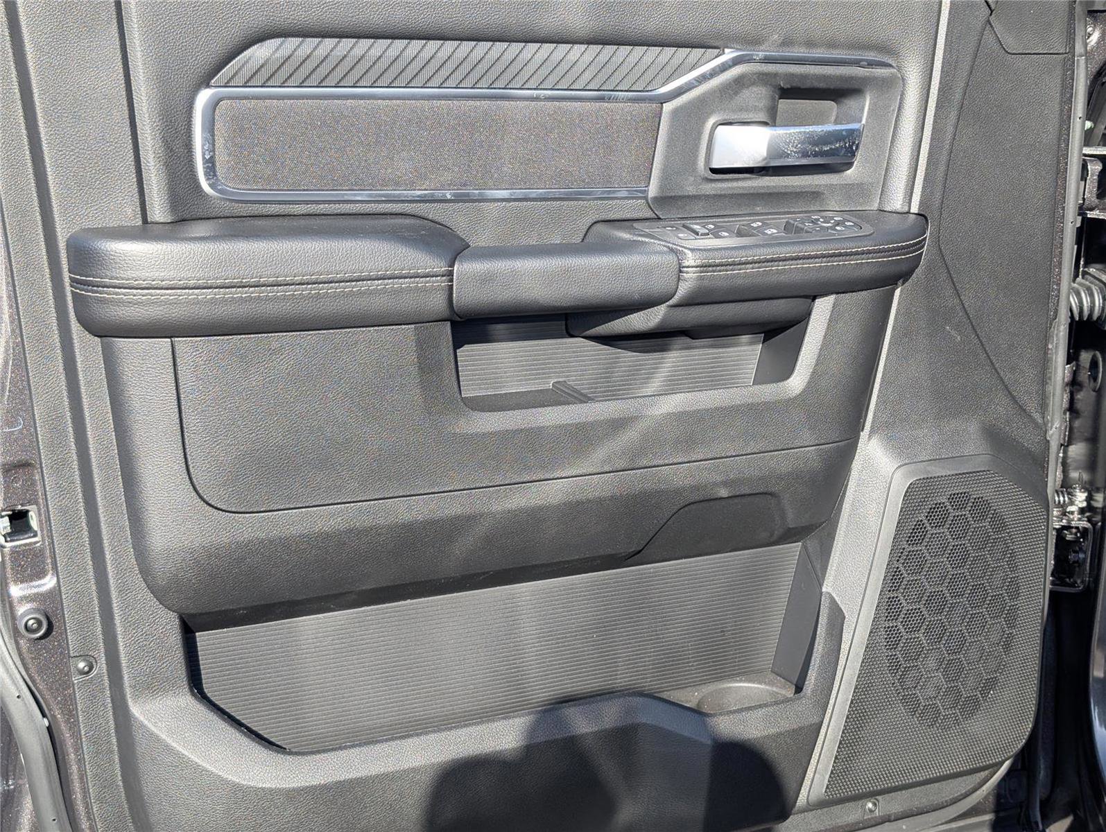 New 2025 RAM 2500 Big Horn AWD/4WD image 14