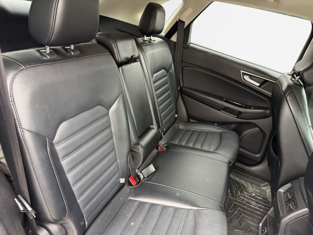 Used 2015 Ford Edge SEL w/ Equipment Group 201A AWD/4WD image 29