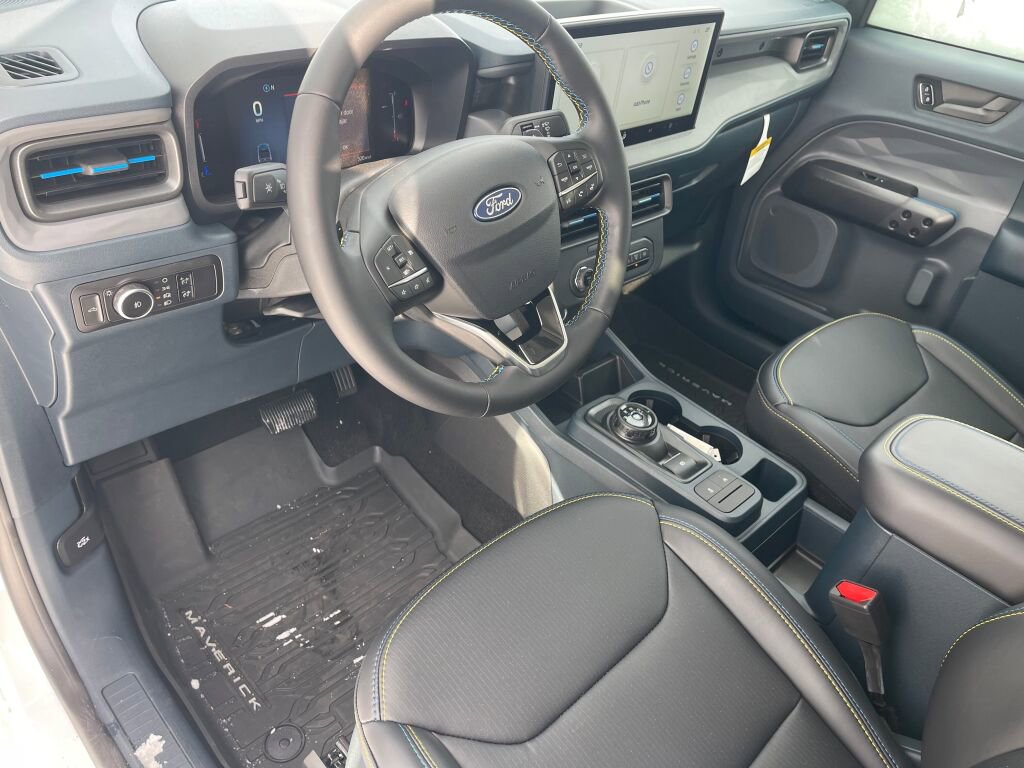 New 2025 Ford Maverick Lobo image 6