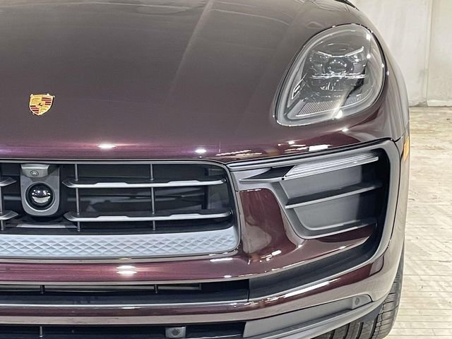 New 2026 Porsche Macan image 4