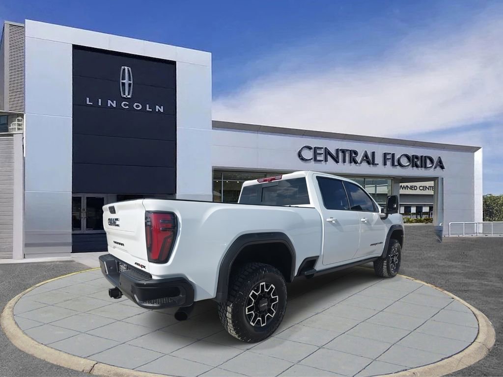 Used 2025 GMC Sierra 2500 AT4X image 3