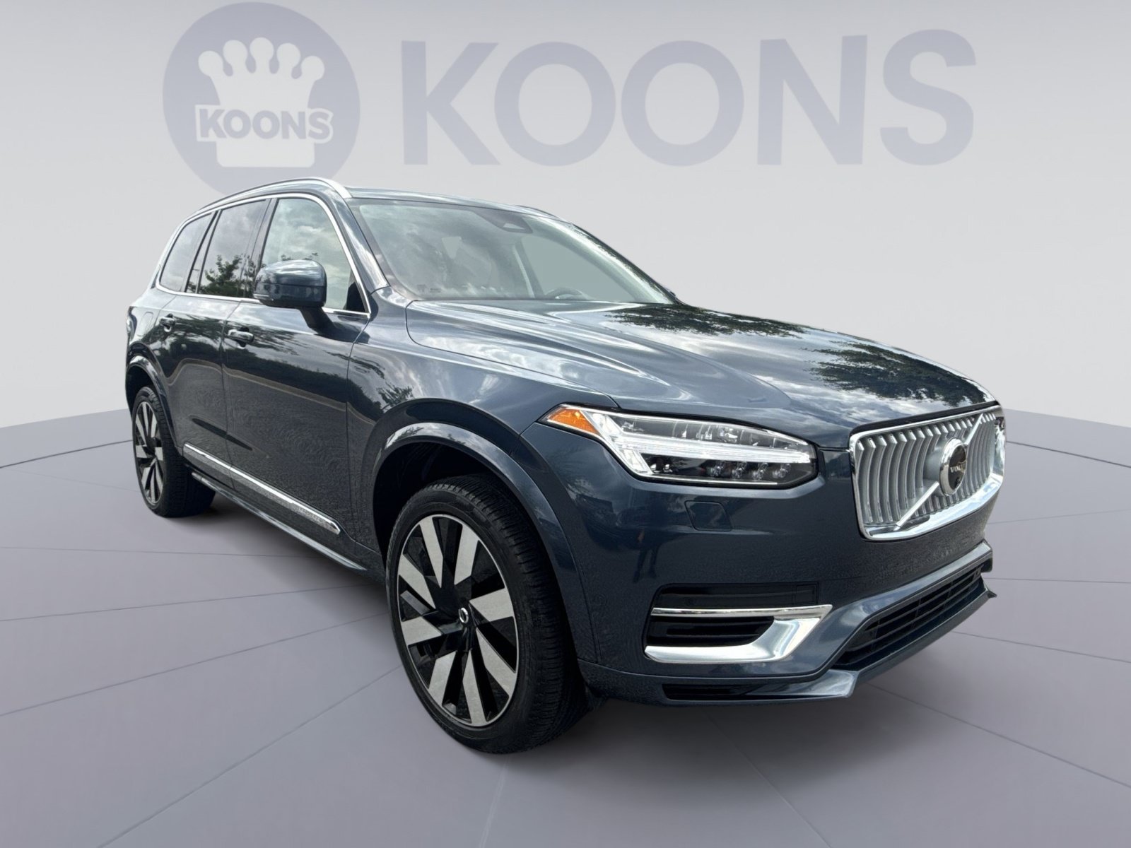 Used 2024 Volvo XC90 T8 Plus AWD/4WD image 10