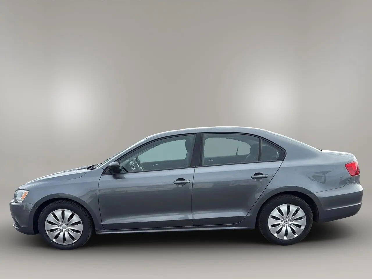 Used 2011 Volkswagen Jetta S FWD image 4