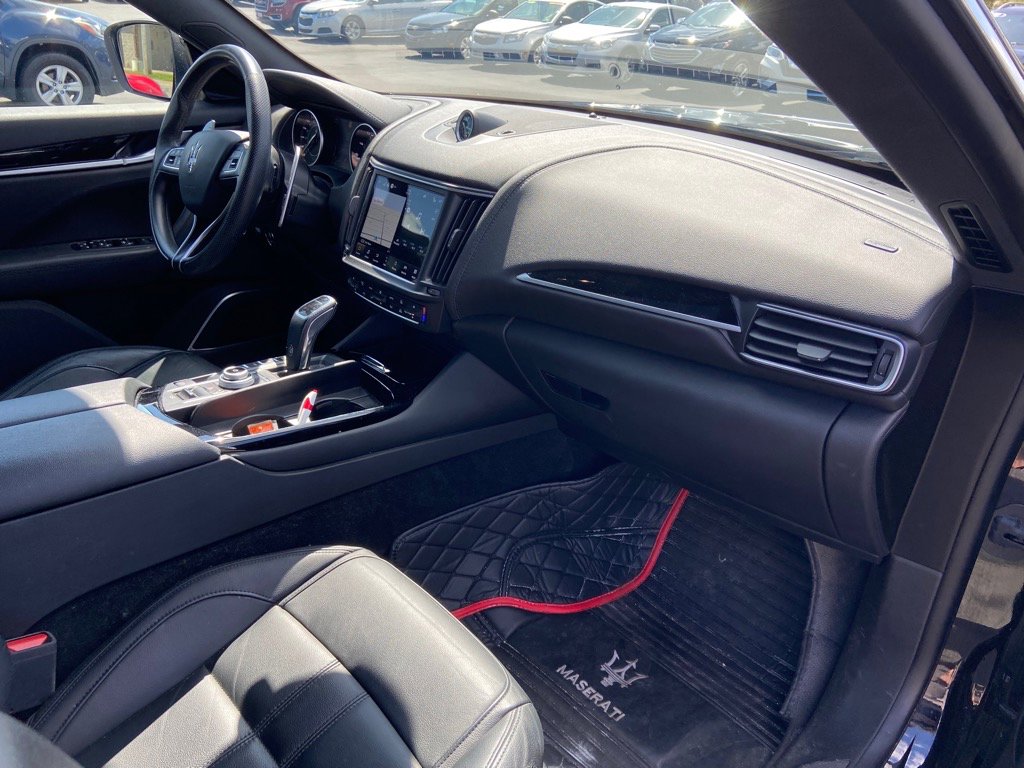 Used 2021 Maserati Levante GranSport image 14