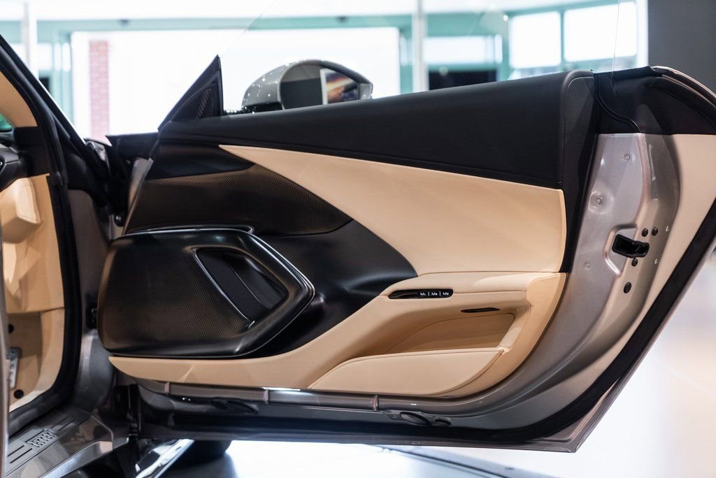 Used 2025 Ferrari 12Cilindri image 36