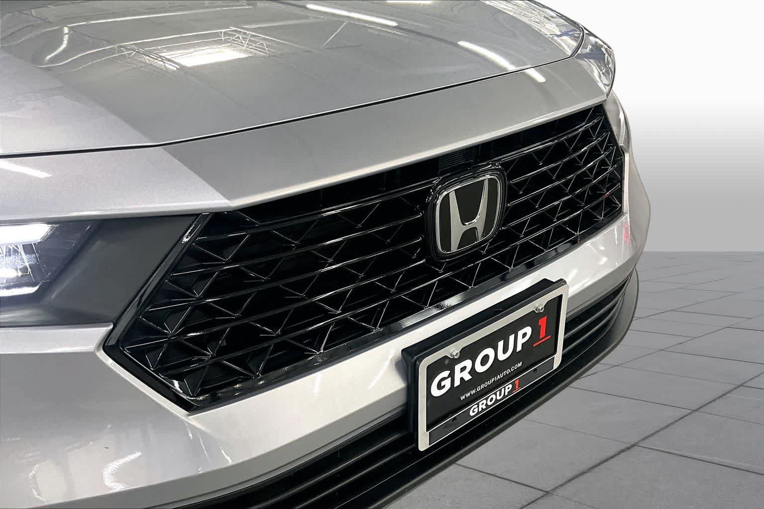 Used 2025 Honda Accord SE image 29