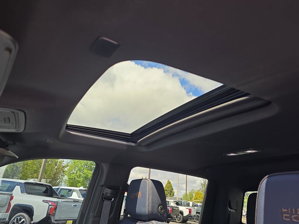 Certified 2024 Chevrolet Silverado 1500 High Country image 14