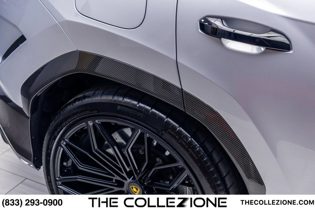 Used 2026 Lamborghini Urus SE AWD/4WD image 36