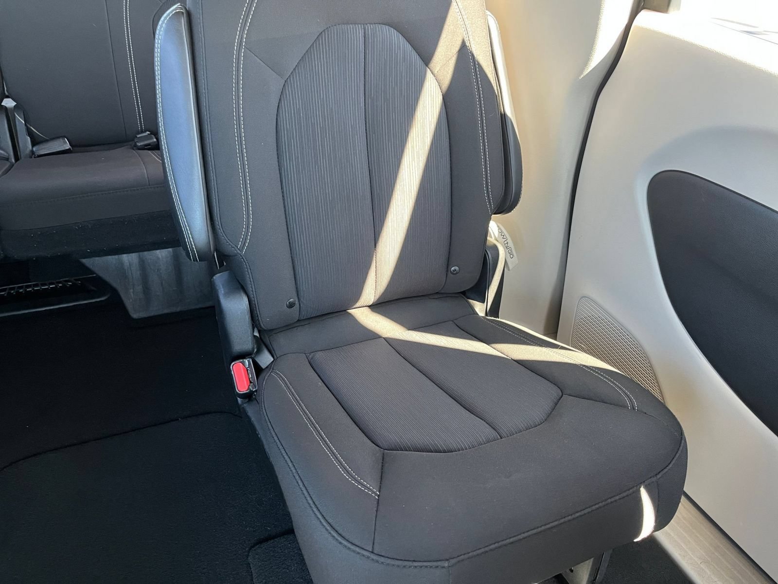 Used 2024 Chrysler Voyager LX FWD image 35