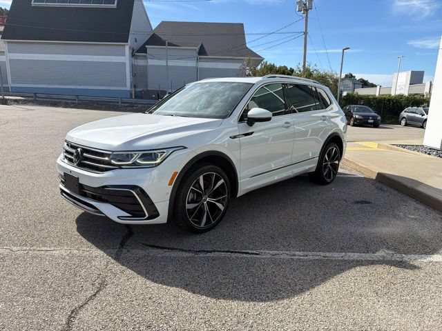 Certified 2023 Volkswagen Tiguan SEL R-Line AWD/4WD image 8