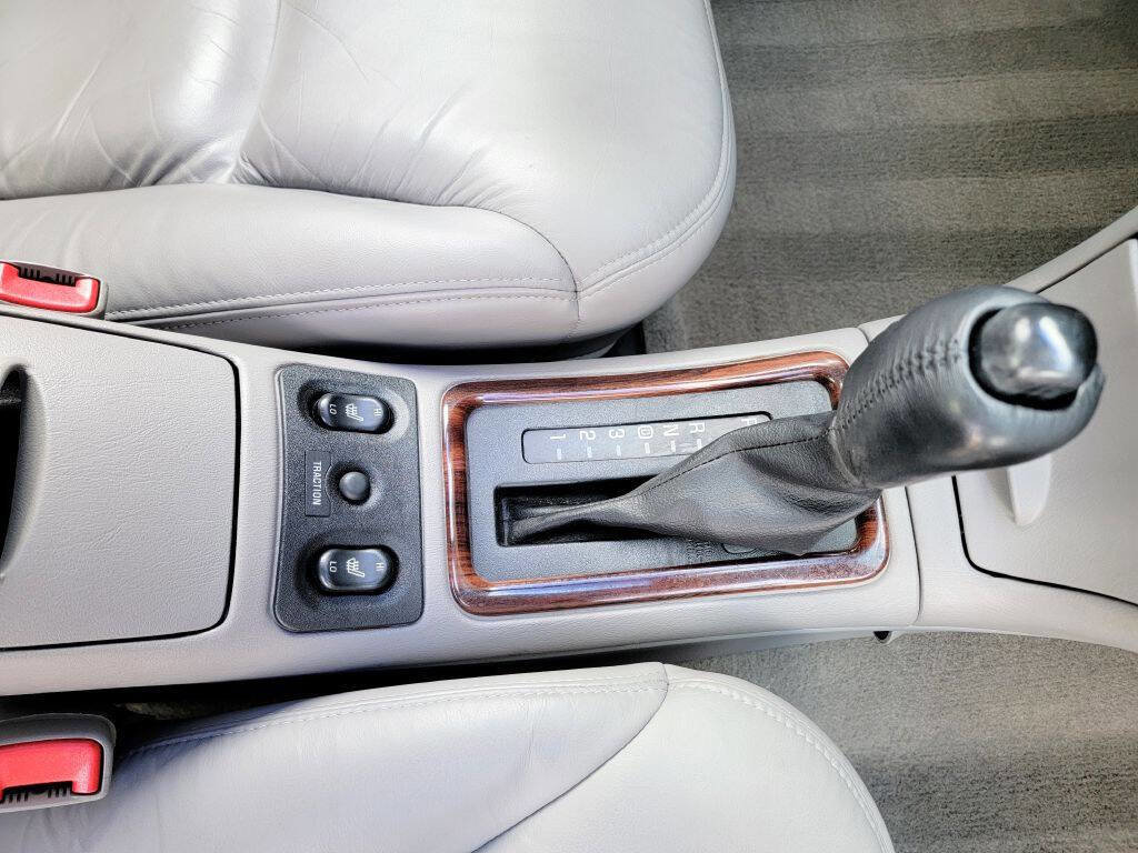 Used 2000 Buick Regal GS w/ Luxury Pkg FWD image 30