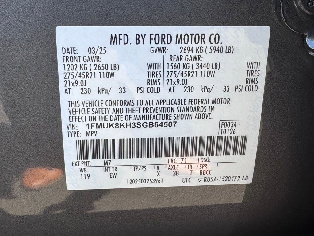 Used 2025 Ford Explorer ST-Line w/ ST-Line Street Pack AWD/4WD image 45