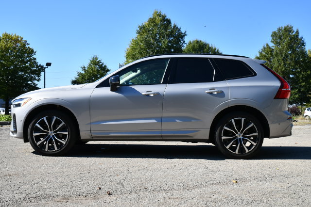 Used 2024 Volvo XC60 B5 Plus w/ Climate Package AWD/4WD image 4