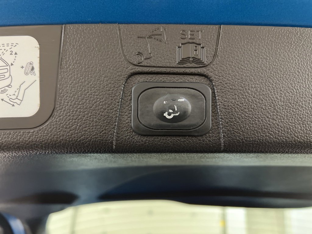 Used 2014 Ford C-MAX SEL w/ Equipment Group 302A image 37