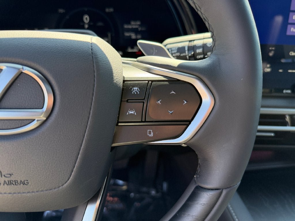 Used 2025 Lexus RX 350 w/ Convenience Package AWD/4WD image 16