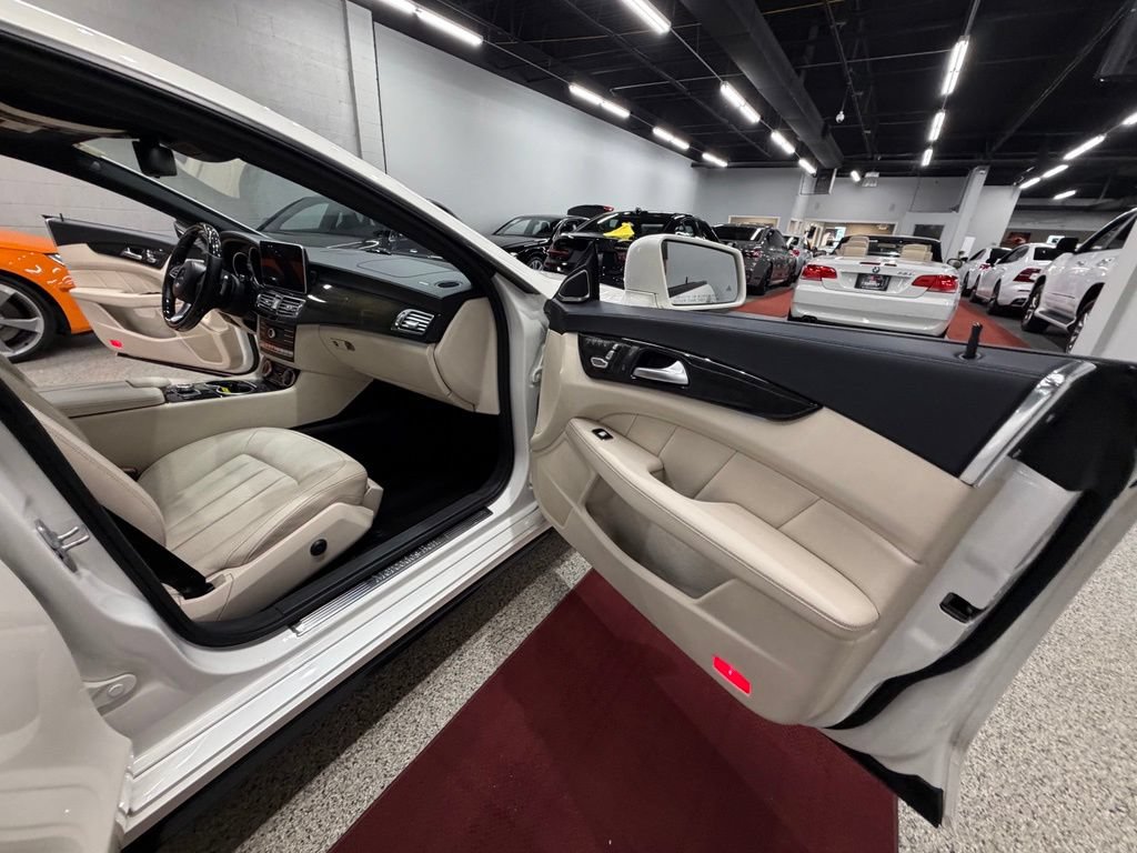 Used 2016 Mercedes-Benz CLS 400 image 36