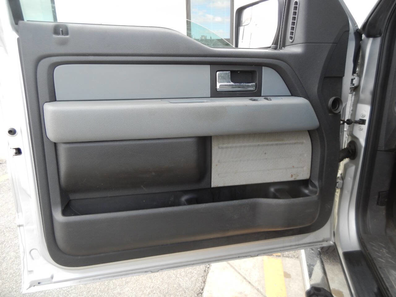 Used 2014 Ford F150 XL w/ Equipment Group 101A Mid RWD image 23
