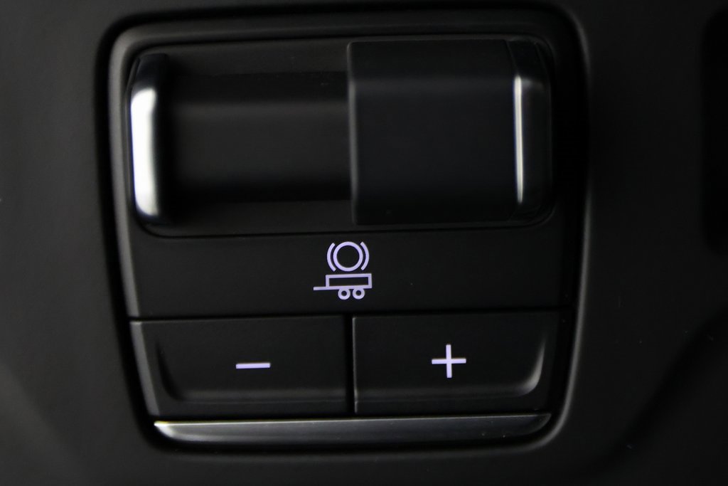 Used 2024 Cadillac Escalade ESV V w/ LPO, Floor Liner Package image 28