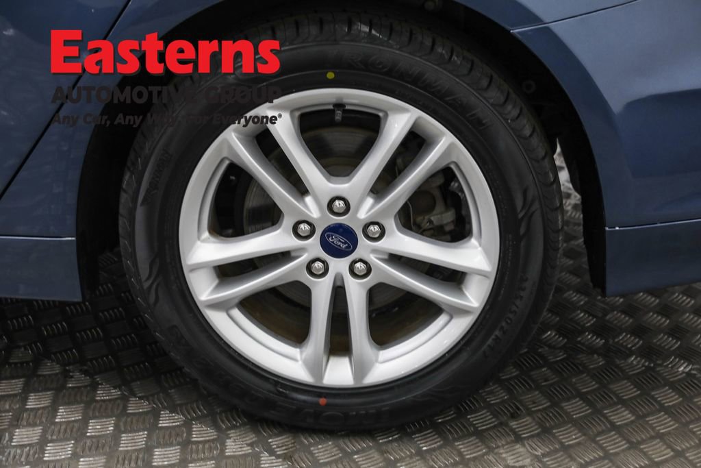 Used 2018 Ford Fusion SE image 33