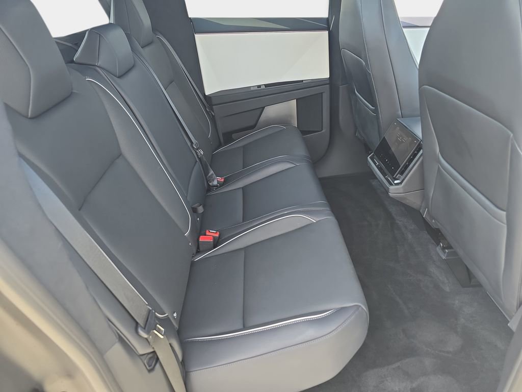 Used 2024 Tesla Cybertruck AWD Crew Cab image 13