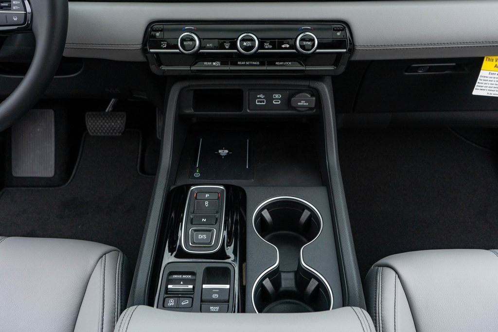 New 2025 Honda Pilot Touring image 24