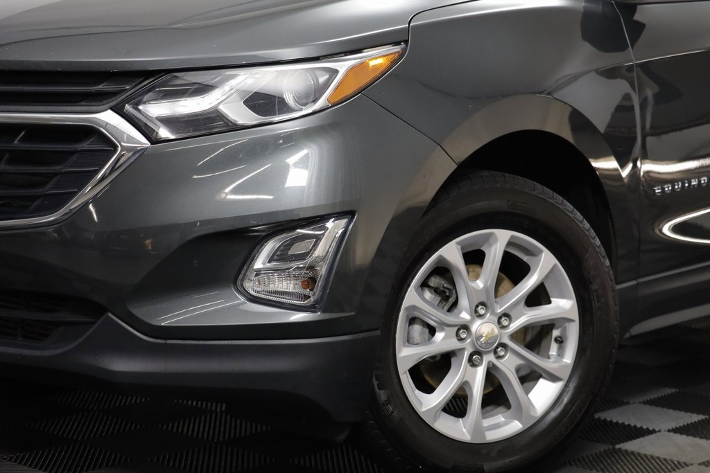 Used 2019 Chevrolet Equinox LS w/ LS Convenience Package image 3