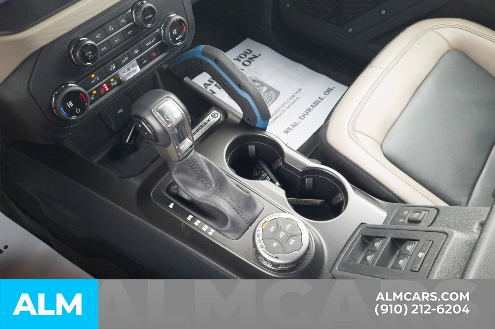 Used 2023 Ford Bronco Wildtrak image 28