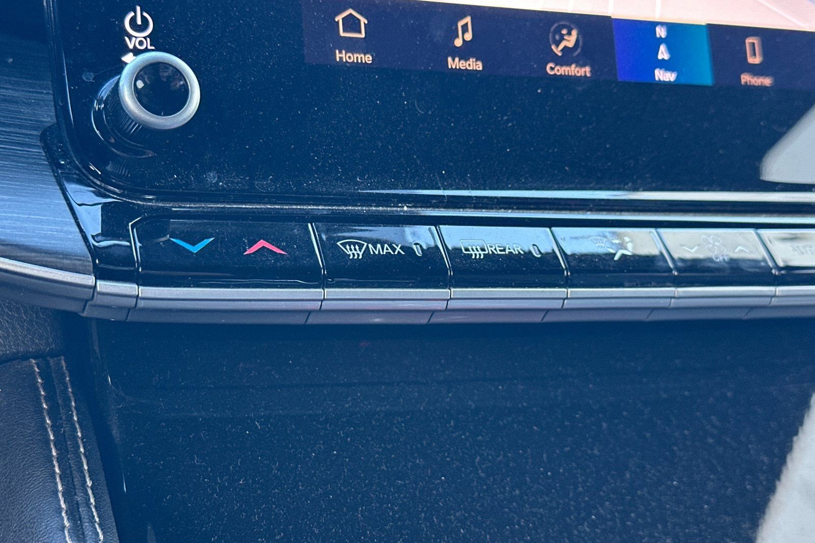 Used 2024 Jeep Wagoneer L Series II w/ Flexible Seating Group image 28